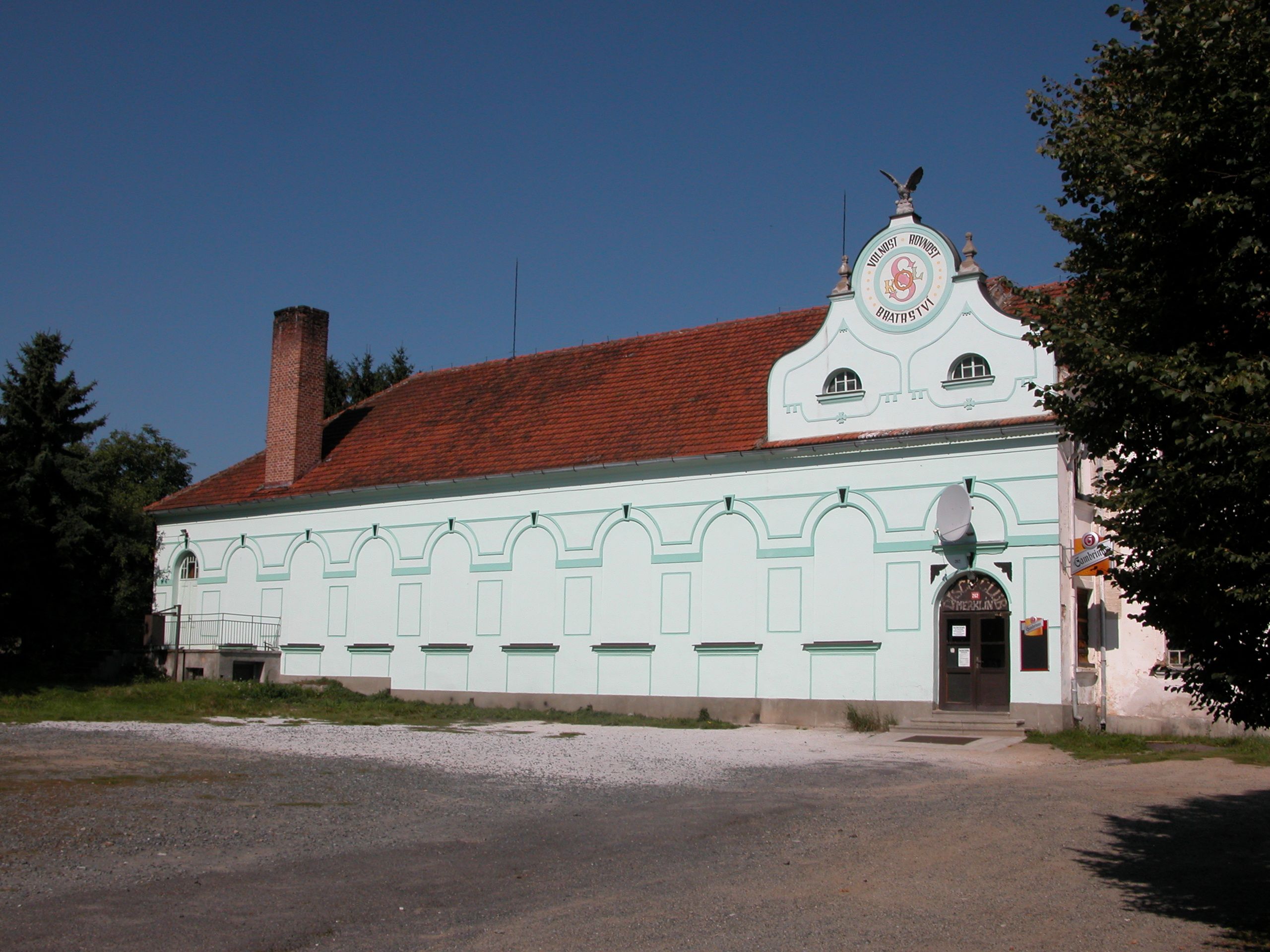 Sokolovna v Merkl�n�