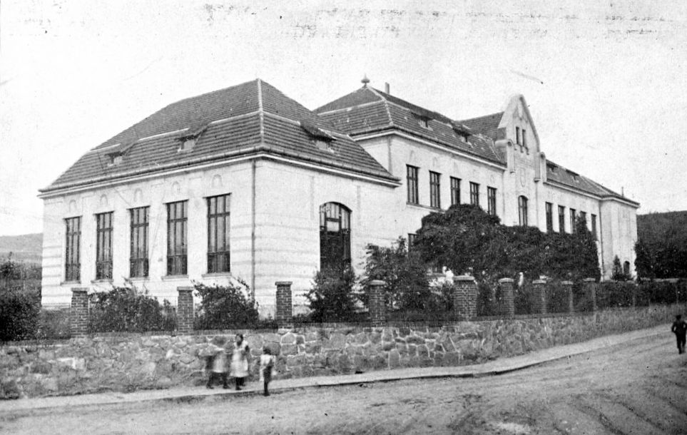 Z� v Merkl�n� z roku 1909